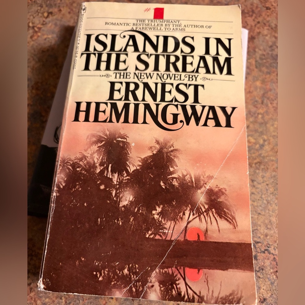 2/7.00 Book: Islands in the Stream by Ernest Hemingway paperback